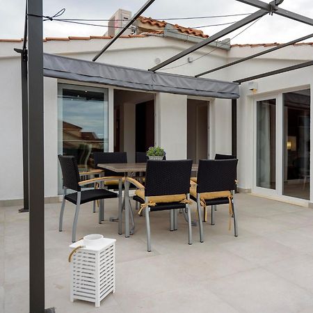 Apartments Villa Castello Kaštela エクステリア 写真