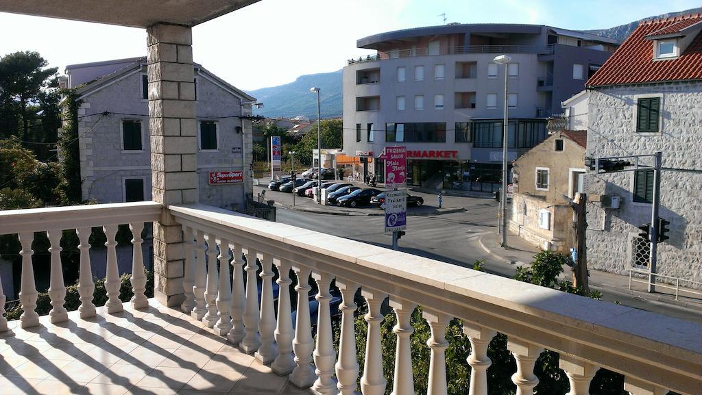 Apartments Villa Castello Kaštela エクステリア 写真