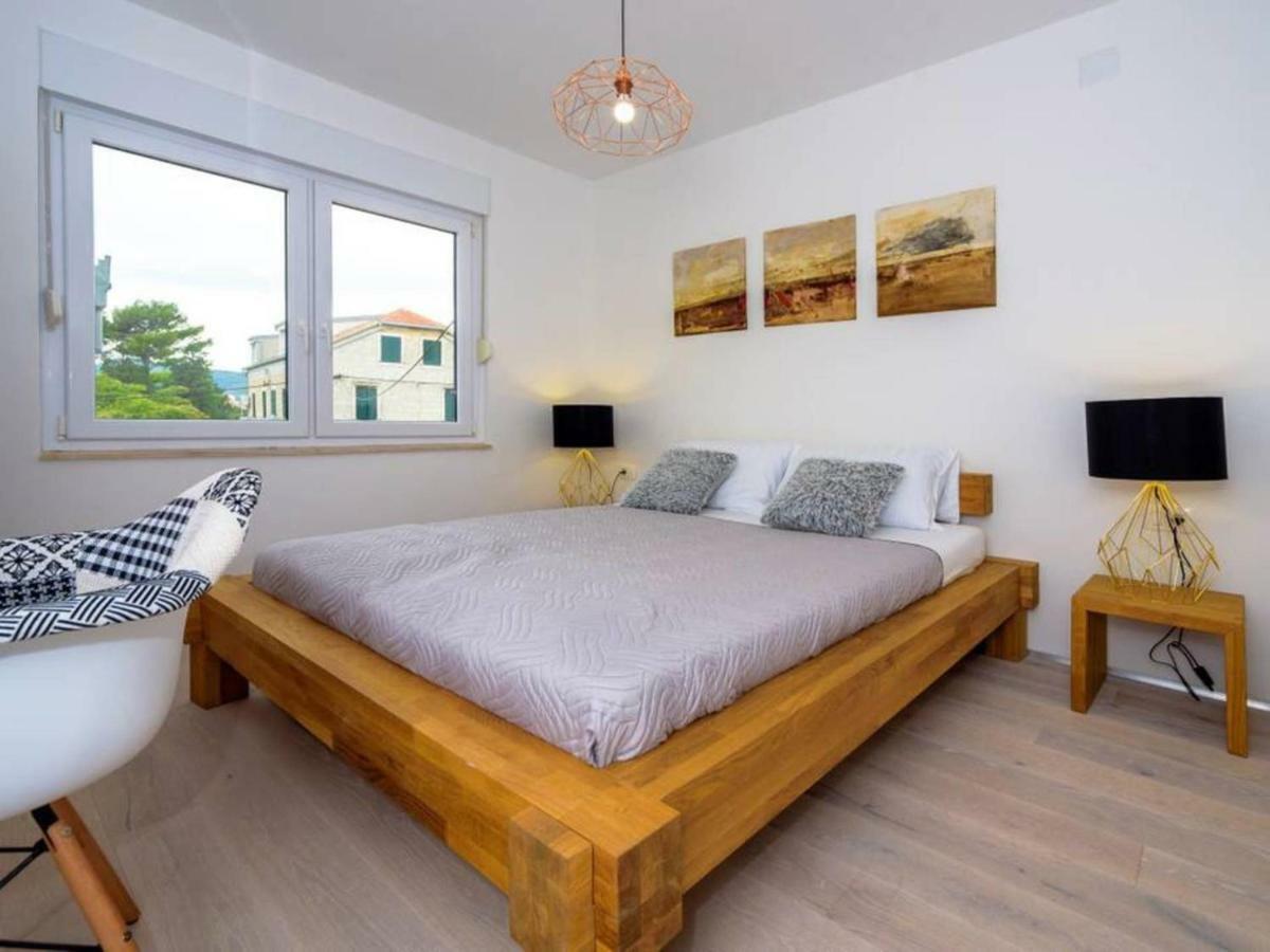 Apartments Villa Castello Kaštela エクステリア 写真