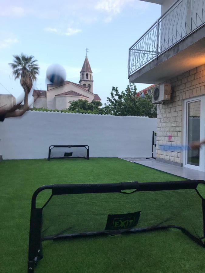 Apartments Villa Castello Kaštela エクステリア 写真